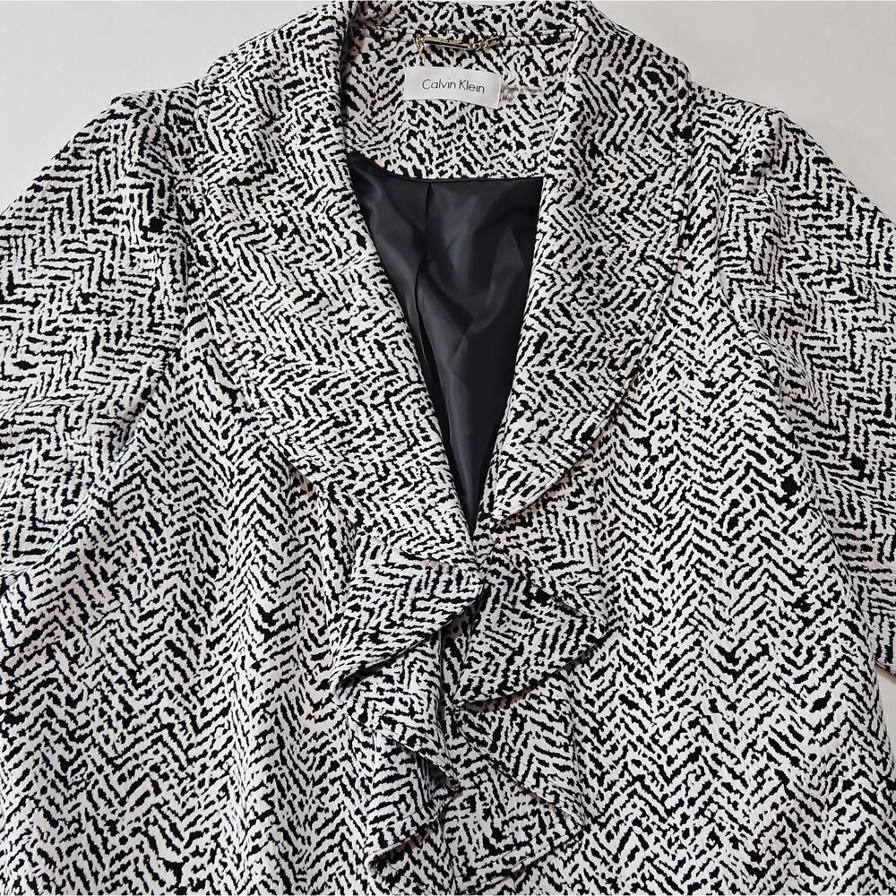 NWT Calvin Klein Women's Black White Herringbone Tweed Ruffle Lined Blazer 16W - Picture 2 of 12